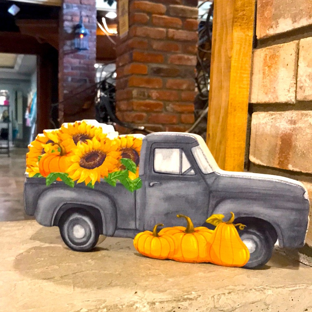 NWT Quill to Paper Handcrafted Fall Decor